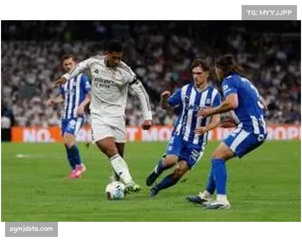 皇马vs阿拉维斯第50分钟：维尼修斯远距离世界波扩大比分